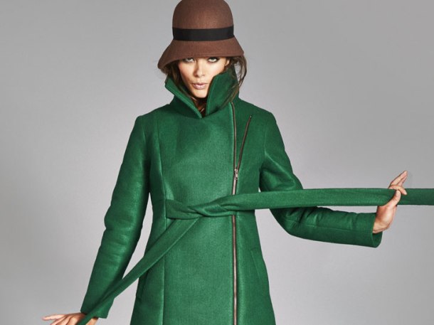 Vegan Emily coat by Vaute presented to the Duchess of Cambridge by PETA. Photo via Ecouterre.  